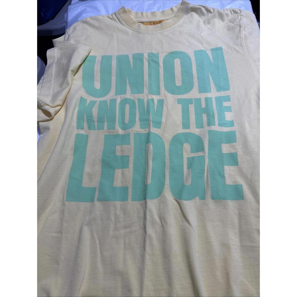 Union Now The Ledge Yellow Tee With Green Lettering New‎ Large SzIII